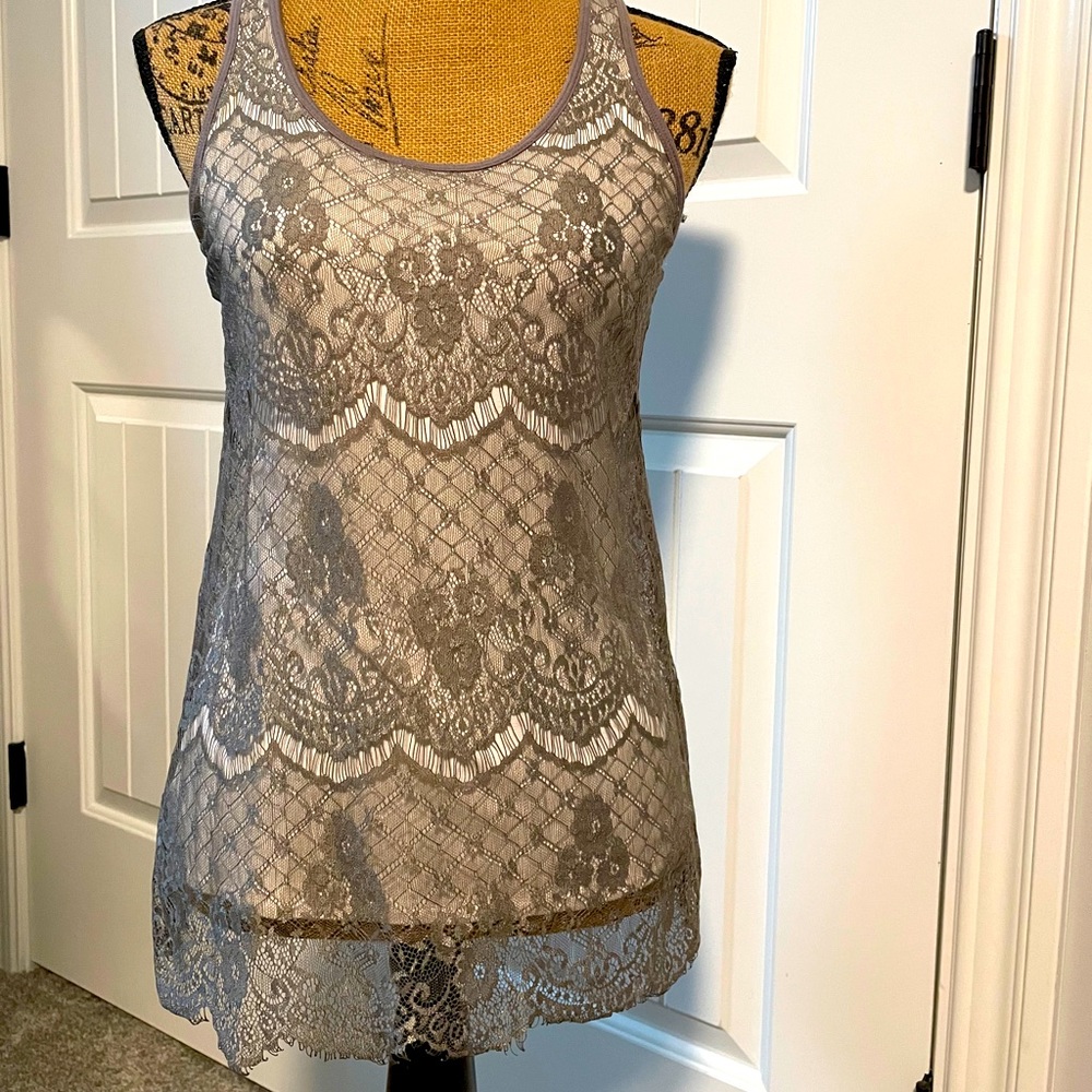 Maurice’s Lacey taupe tank, NWOT, size small